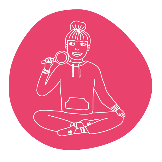 Signet für das Studium in der Stiftung: Praktikantin mit Lupe im Schneidersitz sitzend